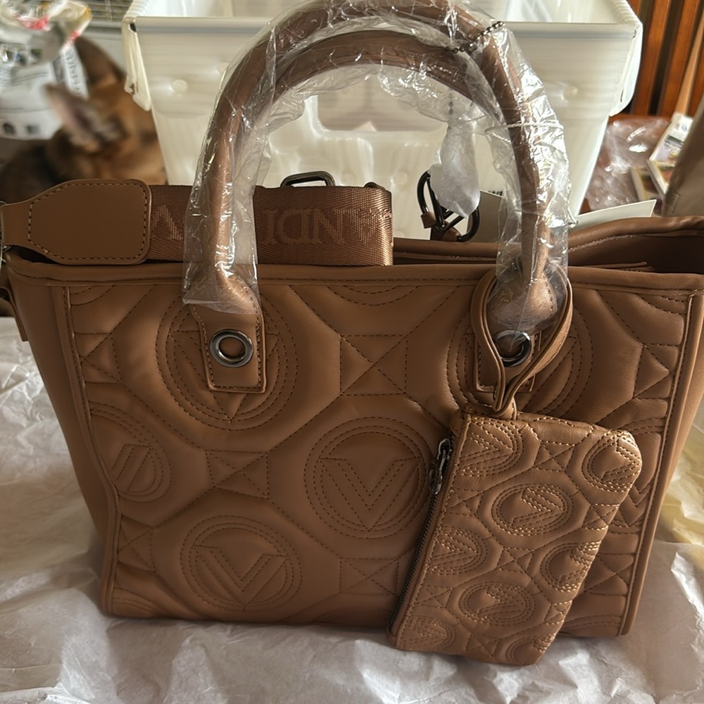 NWT Valentino Orlandi Tan Quilted Tote Bag with Silver Hardware - Picture 2 of 5